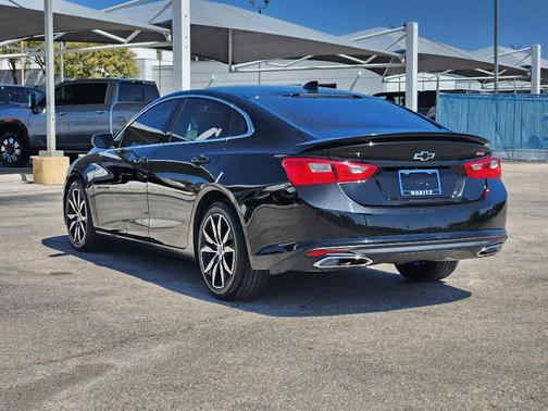 2023 Chevrolet Malibu FWD RS