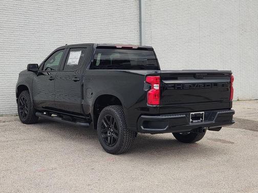 Black 2026 Chevrolet Silverado 1500 Custom