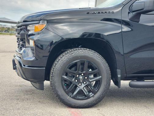 Black 2026 Chevrolet Silverado 1500 Custom