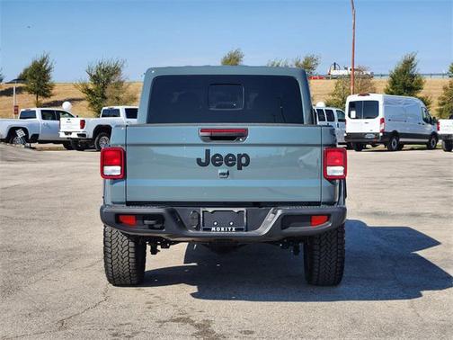 2025 Jeep Gladiator Nighthawk