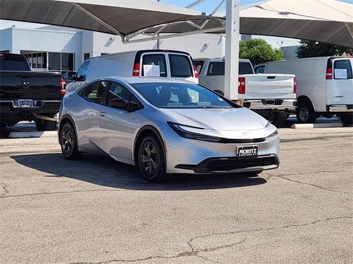 2024 Toyota Prius LE