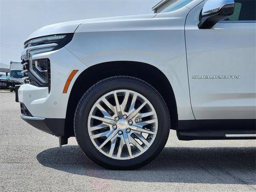 2025 Chevrolet Suburban Premier