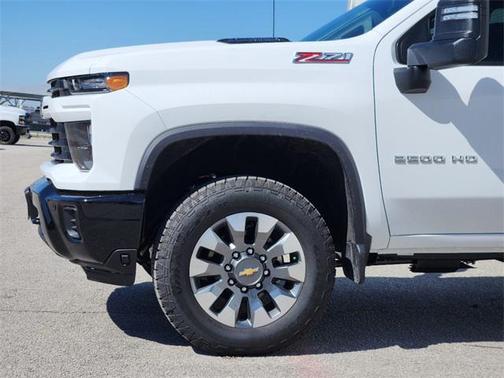 2025 Chevrolet Silverado 2500 Custom