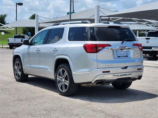 2019 GMC Acadia Denali