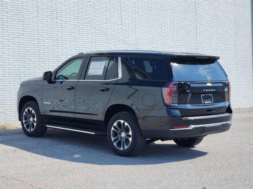 2025 Chevrolet Tahoe LS