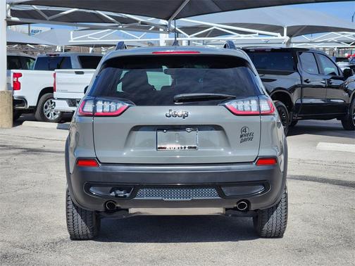 2022 Jeep Cherokee X 4x4