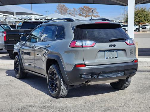 2022 Jeep Cherokee X 4x4