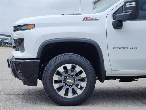 2025 Chevrolet Silverado 2500 Custom