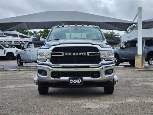 2024 RAM 3500 Tradesman Crew Cab 4x4 8' Box