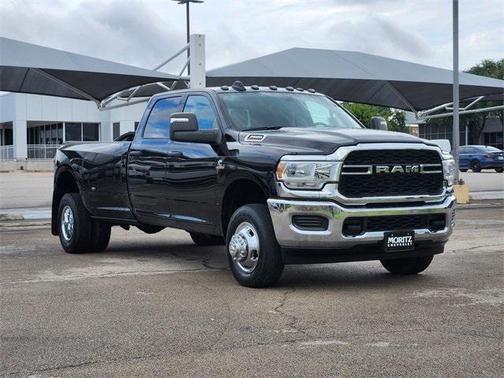 2024 RAM 3500 Tradesman Crew Cab 4x4 8' Box