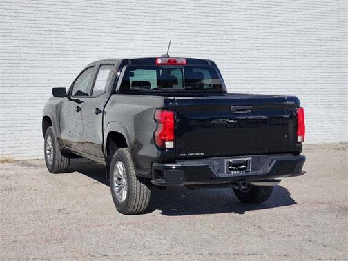 2025 Chevrolet Colorado WT