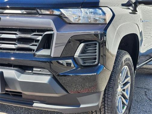 2025 Chevrolet Colorado WT