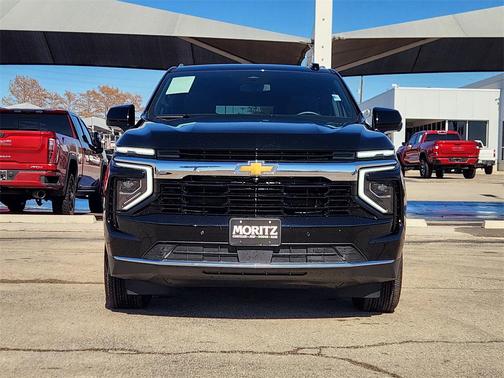 2025 Chevrolet Suburban LS