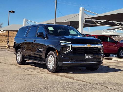 2025 Chevrolet Suburban LS