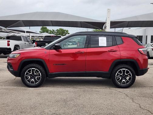 Red Hot Pearlcoat 2025 Jeep Compass Trailhawk
