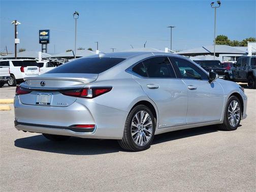 2020 Lexus ES 300h Base