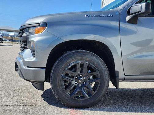 2025 Chevrolet Silverado 1500 Custom