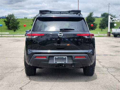 2024 Nissan Pathfinder Rock Creek 4WD