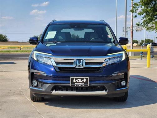 2022 Honda Pilot Touring 8-Passenger