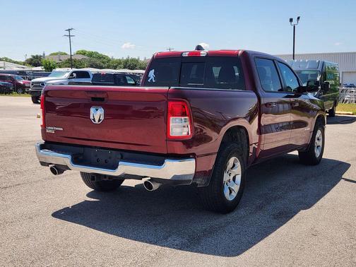 Delmonico Red Pearlcoat 2021 RAM 1500 Big Horn/Lone Star