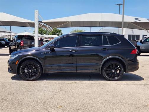 2022 Volkswagen Tiguan 2.0T SE R-Line Black