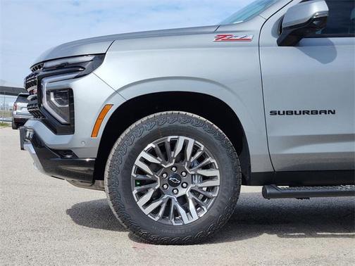 2025 Chevrolet Suburban 4WD Z71