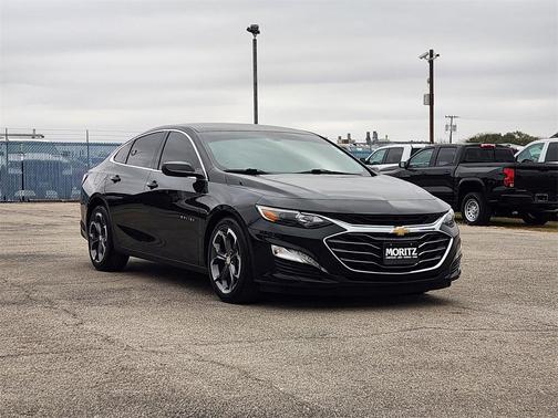 2022 Chevrolet Malibu FWD LT