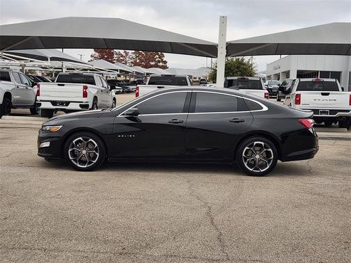 2022 Chevrolet Malibu FWD LT