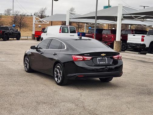 2022 Chevrolet Malibu FWD LT