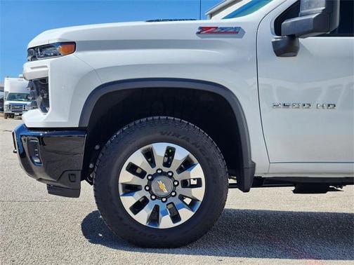 2025 Chevrolet Silverado 2500 Custom