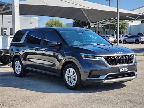 2023 Kia Carnival LX