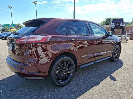 2022 Ford Edge ST-LINE