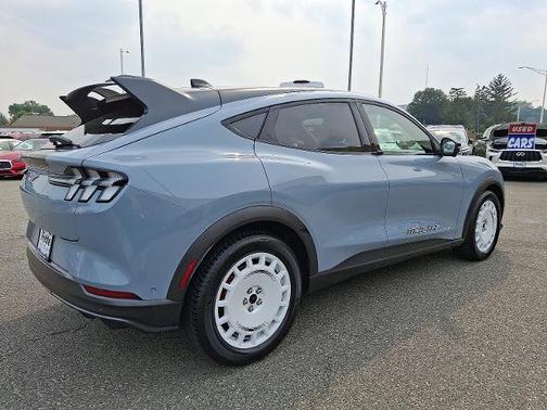 2024 Ford Mustang Mach-E GT