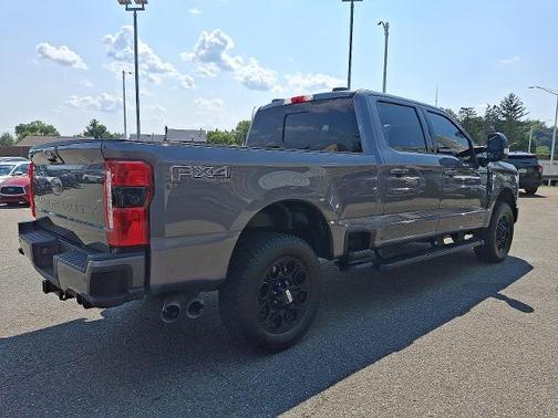 2023 Ford F-350 LARIAT SUPER DUTY