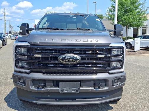 2023 Ford F-350 LARIAT SUPER DUTY
