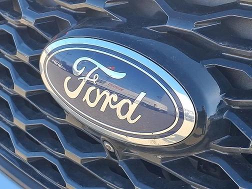 ICONIC SILVER METALLIC 2023 Ford Explorer ST