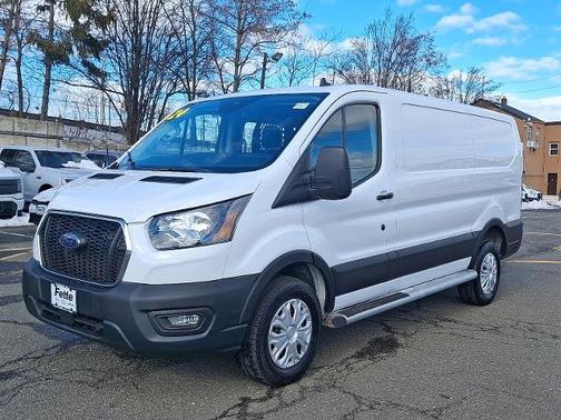 2024 Ford Transit-250 