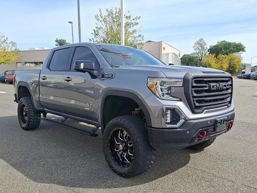 2019 GMC Sierra 1500 AT4