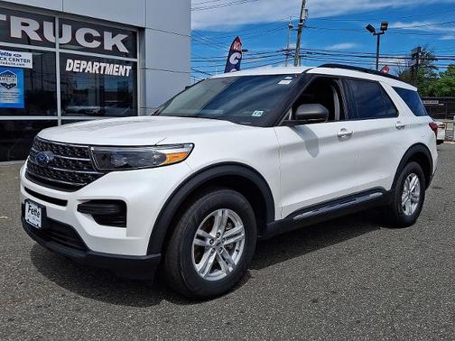 STAR WHITE MET TRI-COAT 2024 Ford Explorer XLT