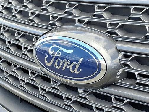 AGATE BLACK METALLIC 2023 Ford Explorer XLT