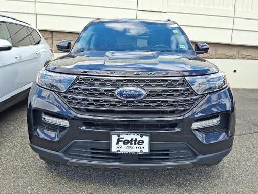 AGATE BLACK METALLIC 2023 Ford Explorer XLT