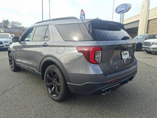 2022 Ford Explorer ST