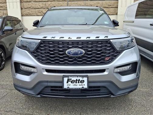 ICONIC SILVER METALLIC 2022 Ford Explorer ST