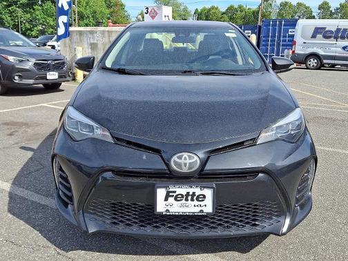 Black Sand Pearl 2018 Toyota Corolla SE