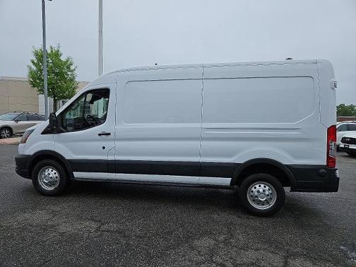 2024 Ford Transit-250 148 WB MEDIUM ROOF CARGO