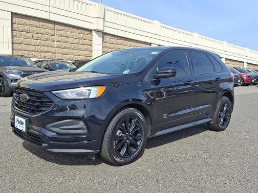 2022 Ford Edge SE