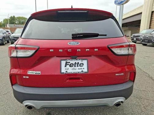 2022 Ford Escape SE