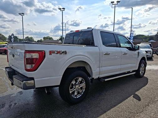 OXFORD WHITE 2022 Ford F-150 LARIAT