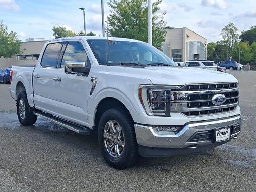 OXFORD WHITE 2022 Ford F-150 LARIAT