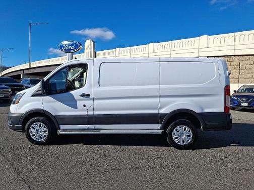 2024 Ford Transit-250 